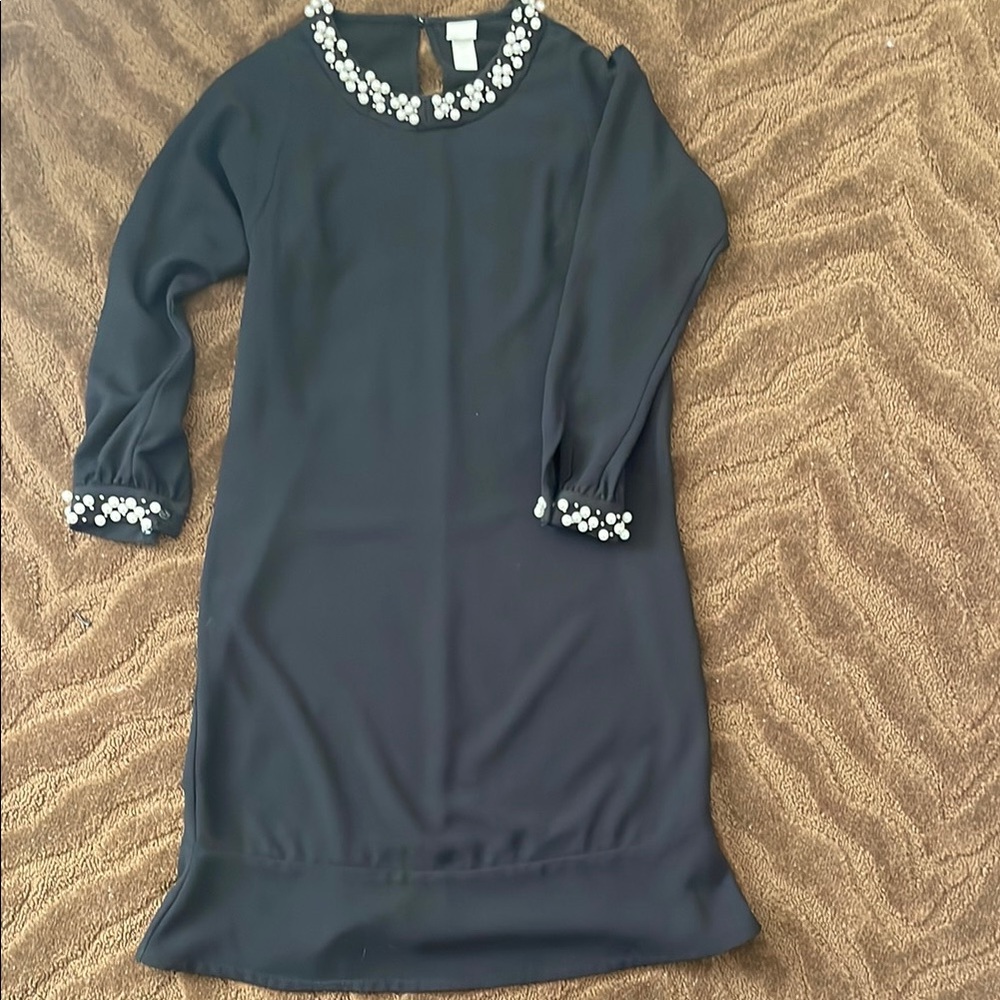 Lightweight Elegant Black Dress with Pearl Accents